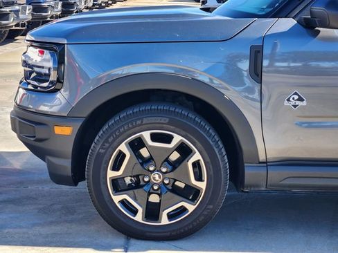 Used 2022 Ford Bronco Sport Outer Banks image 9