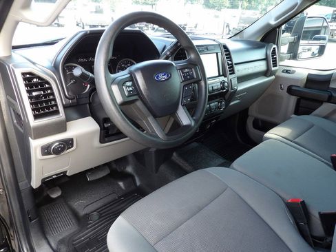Used 2021 Ford F350 XL w/ Power Equipment Group image 16