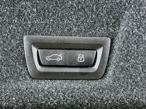 Used 2026 BMW 330i Sedan RWD image 31