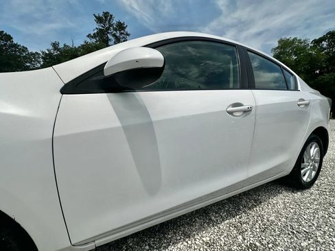 Used 2013 MAZDA MAZDA3 i Touring FWD image 13