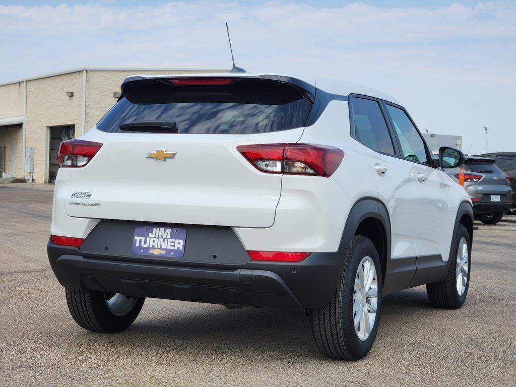 New 2026 Chevrolet TrailBlazer LS w/ LS Convenience Package FWD image 4