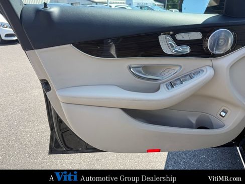 Used 2018 Mercedes-Benz C 300 4MATIC Sedan image 15