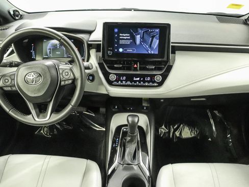 Used 2023 Toyota Corolla XSE FWD image 11