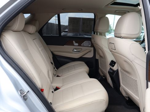 Used 2020 Mercedes-Benz GLE 350 4MATIC image 28