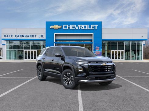 New 2026 Chevrolet Equinox LT w/ Convenience Package II FWD image 2