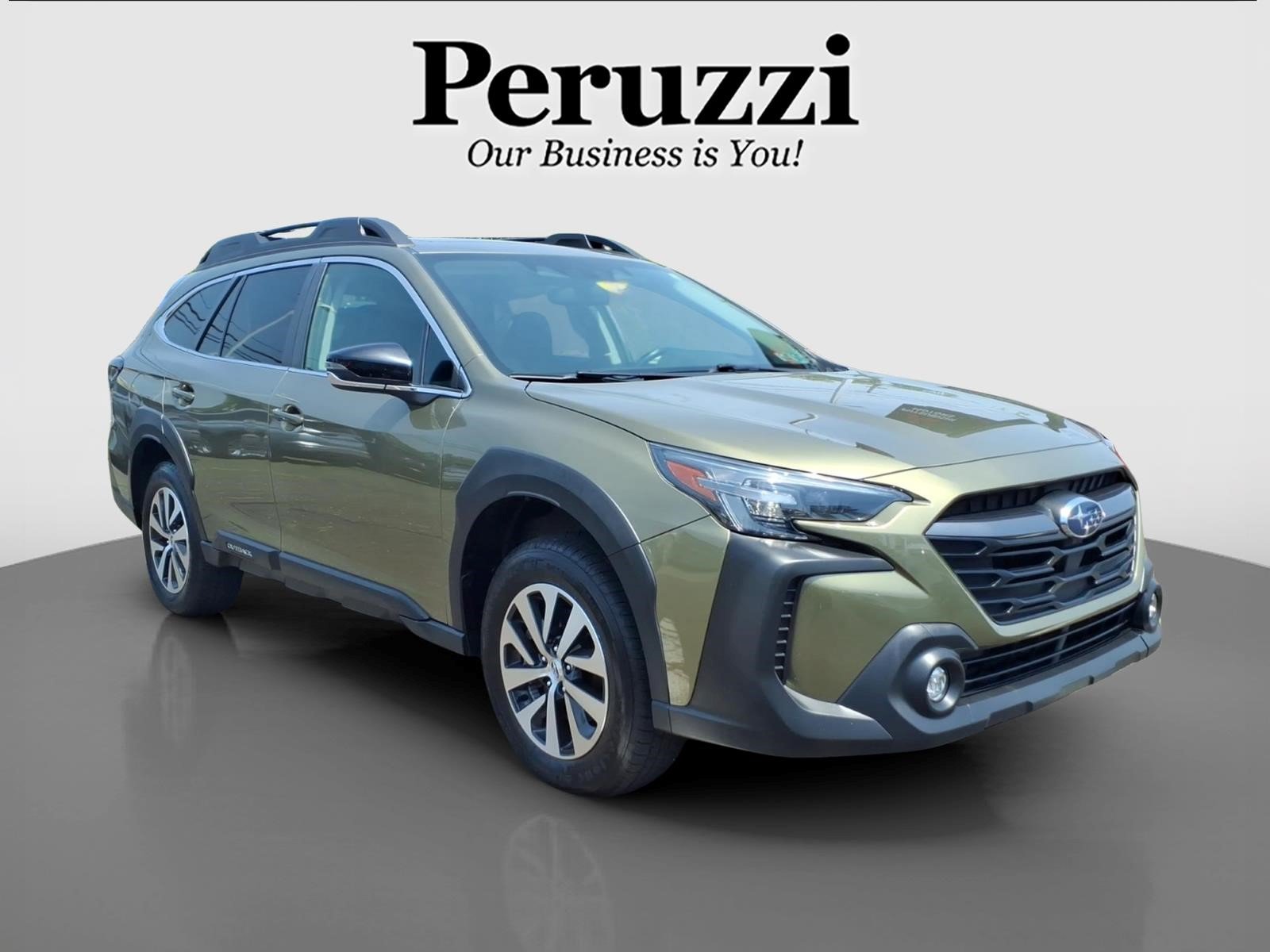 Used 2023 Subaru Outback Premium AWD/4WD image 1