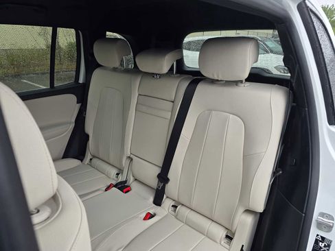 New 2026 Mercedes-Benz GLB 250 image 19