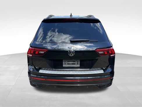 Used 2023 Volkswagen Tiguan SE R-Line FWD image 6