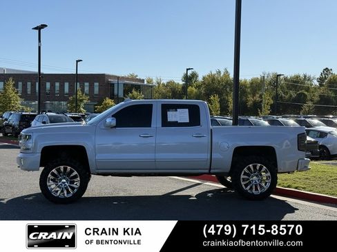 Used 2018 Chevrolet Silverado 1500 LT w/ All Star Edition image 4
