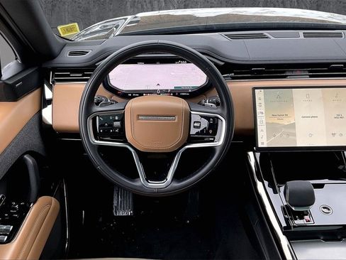 Used 2024 Land Rover Range Rover Sport SE image 8