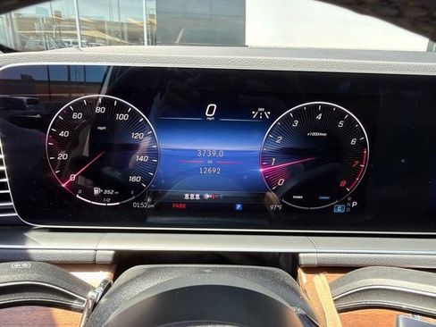 Used 2026 Mercedes-Benz GLE 450 4MATIC image 13