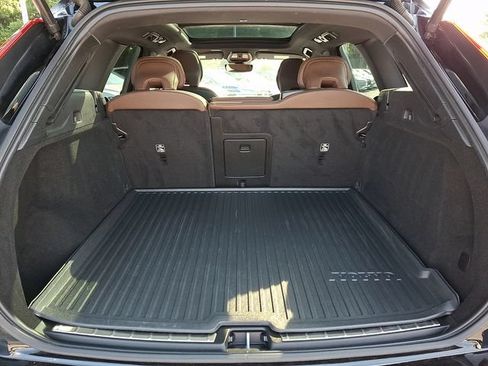 Certified 2023 Volvo XC60 B5 Plus w/ Climate Package AWD/4WD image 27