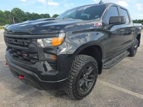 Used 2024 Chevrolet Silverado 1500 Custom Trail Boss AWD/4WD image 5