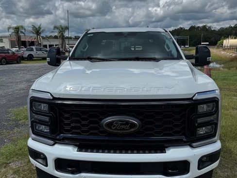 Used 2025 Ford F350 Lariat w/ Lariat Ultimate Package AWD/4WD image 2