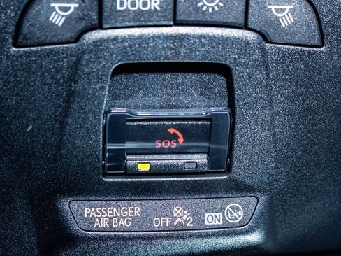 Used 2023 Toyota Corolla SE image 16