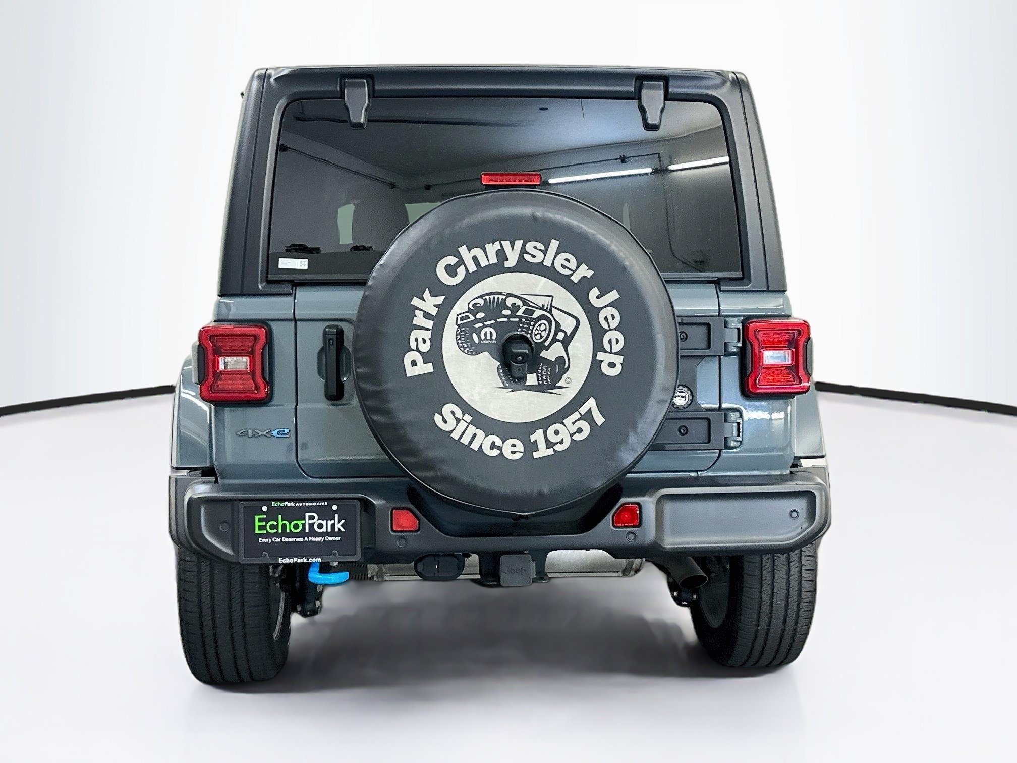 Used 2024 Jeep Wrangler Unlimited w/ Convenience Group AWD/4WD image 7