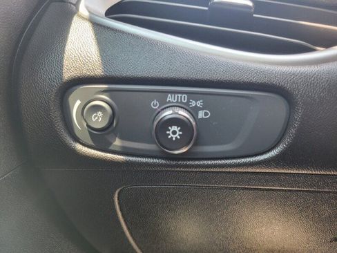Used 2024 Chevrolet Malibu LT FWD image 19