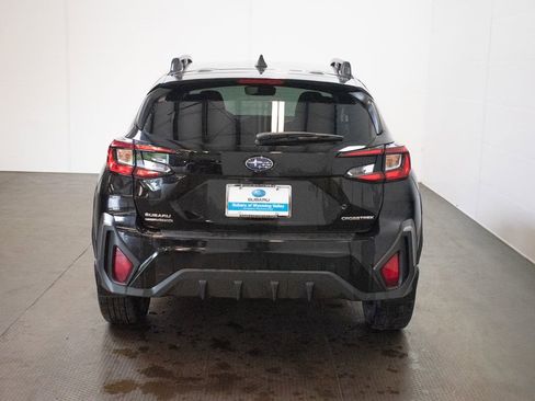 Used 2024 Subaru Crosstrek 2.5i Limited w/ Crosstrek Mirror Package AWD/4WD image 5