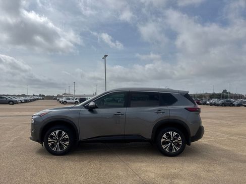 Certified 2023 Nissan Rogue SV w/ SV Premium B Package FWD image 13