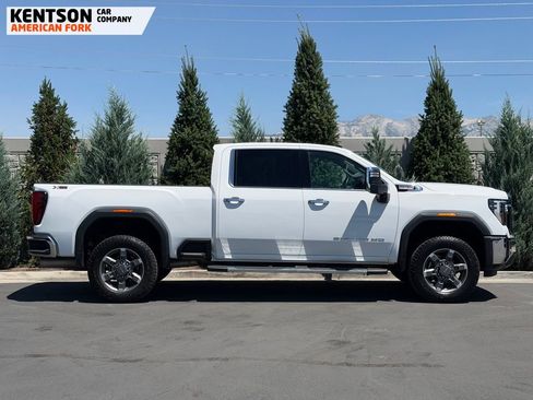 Used 2026 GMC Sierra 3500 SLT AWD/4WD image 9