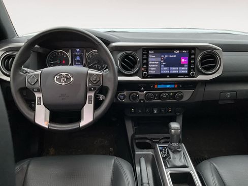 Used 2023 Toyota Tacoma Limited image 12