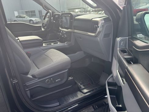 Used 2021 Ford F150 XLT w/ Equipment Group 302A High image 13