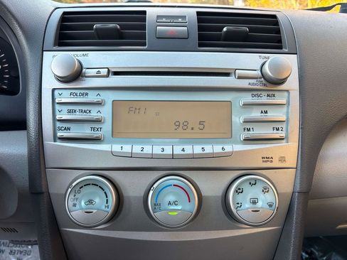 Used 2009 Toyota Camry LE image 15