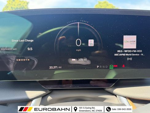 Used 2024 Lucid Air Touring AWD/4WD image 13