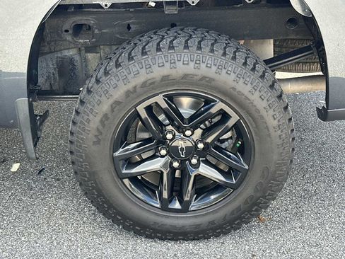 Certified 2021 Chevrolet Silverado 1500 Custom Trail Boss w/ Safety Confidence Package AWD/4WD image 12