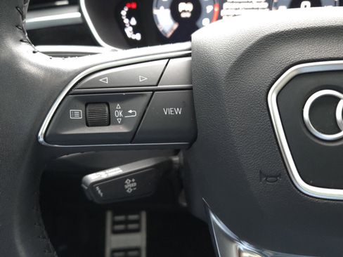 Used 2020 Audi Q3 2.0T Premium image 27