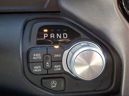 Used 2025 RAM 1500 Laramie image 14