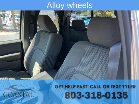 Used 2018 Nissan Frontier SV image 10