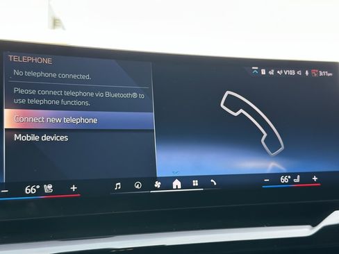 Certified 2024 BMW 530i xDrive w/ Premium Package image 41