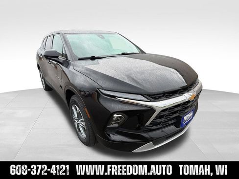 Used 2025 Chevrolet Blazer LT AWD/4WD image 7