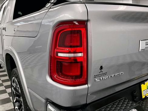 Used 2025 RAM 1500 Limited AWD/4WD image 38