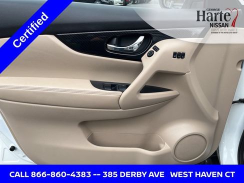Used 2020 Nissan Rogue SL AWD/4WD image 17
