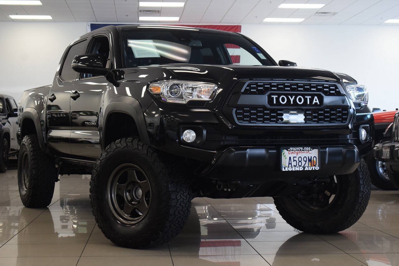 Used 2020 Toyota Tacoma TRD Off-Road AWD/4WD image 1