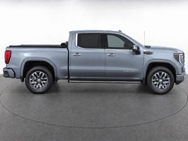 Used 2024 GMC Sierra 1500 Denali AWD/4WD image 2