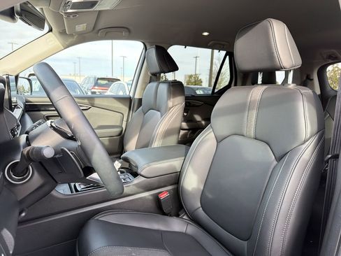 Used 2025 Honda Pilot EX-L image 12