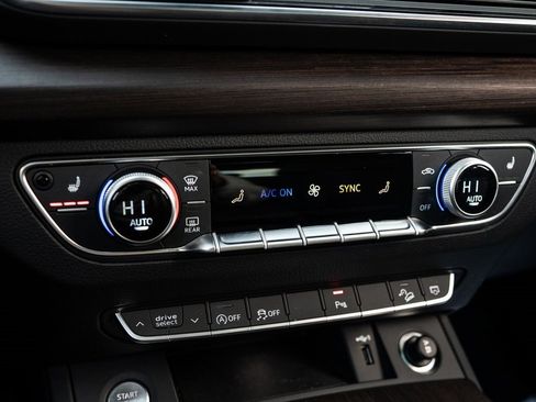 Used 2023 Audi Q5 2.0T Premium w/ Convenience Package image 28