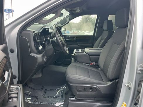 Used 2022 Chevrolet Silverado 1500 LT w/ Safety Package image 15