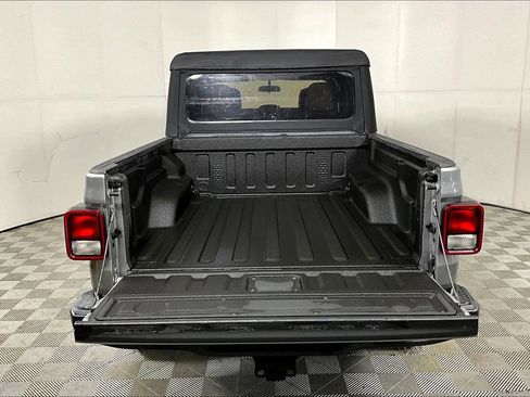Used 2020 Jeep Gladiator Sport w/ Quick Order Package 24S image 34