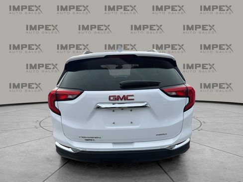 Used 2018 GMC Terrain SLT w/ Preferred Package image 4
