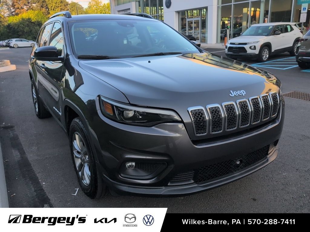 Used 2022 Jeep Cherokee Latitude Lux w/ Sun & Sound Group AWD/4WD image 5