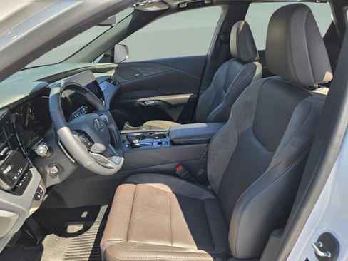 Used 2026 Lexus RX 350 AWD image 12