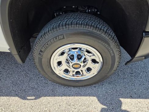 Used 2024 Chevrolet Silverado 3500 W/T AWD/4WD image 19