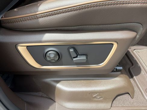 New 2026 RAM 1500 Limited w/ Off Road Group image 35