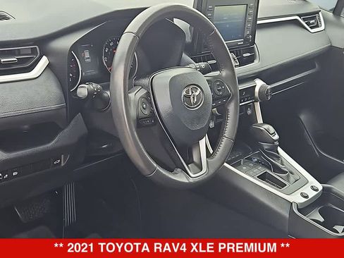 Used 2021 Toyota RAV4 XLE Premium FWD image 10