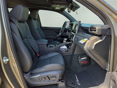 New 2026 Toyota Tacoma Limited AWD/4WD image 29