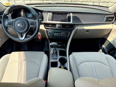 Used 2017 Kia Optima LX FWD image 32